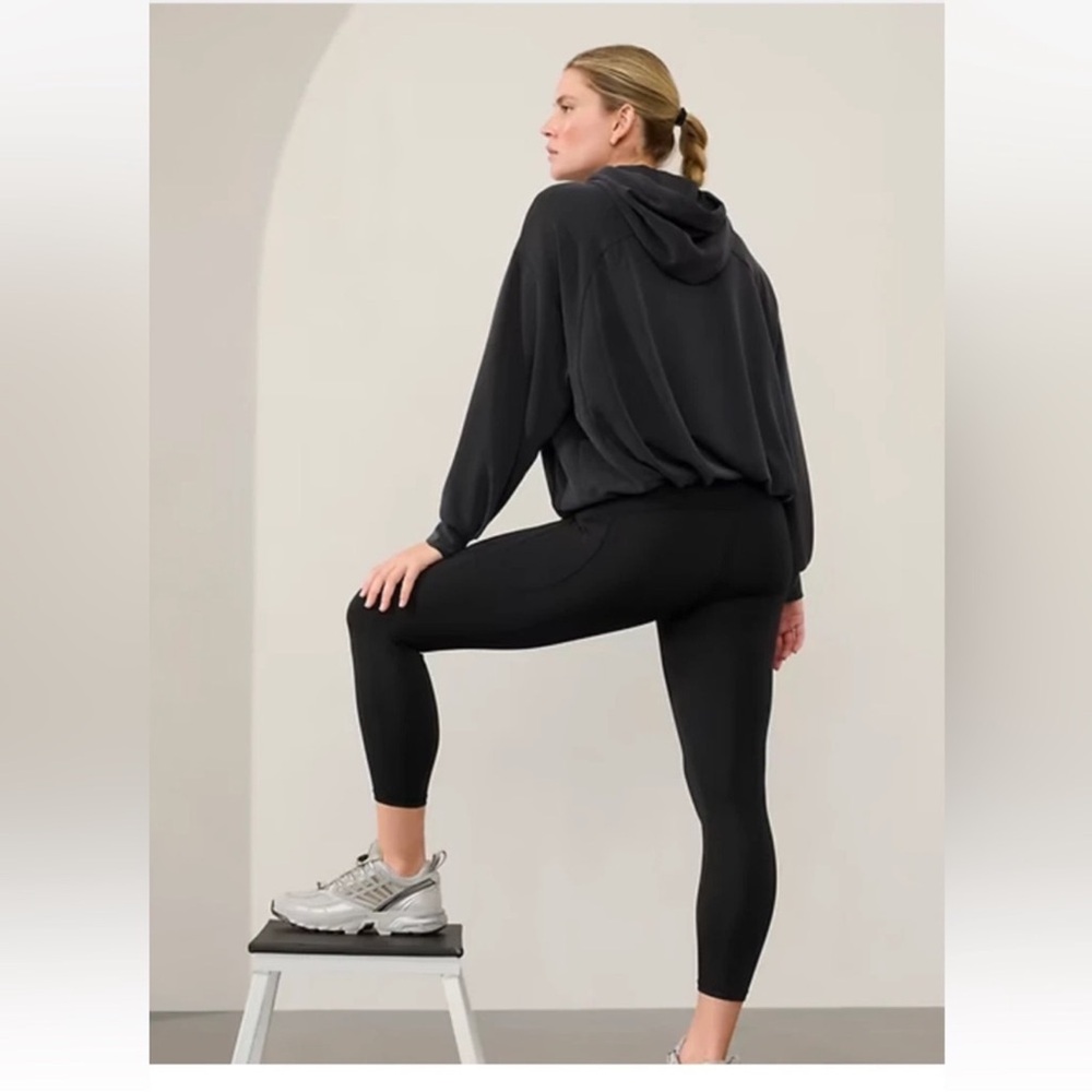 NWT Athleta Seasoft Bubble Hem Hoodie - Picture 4 of 7